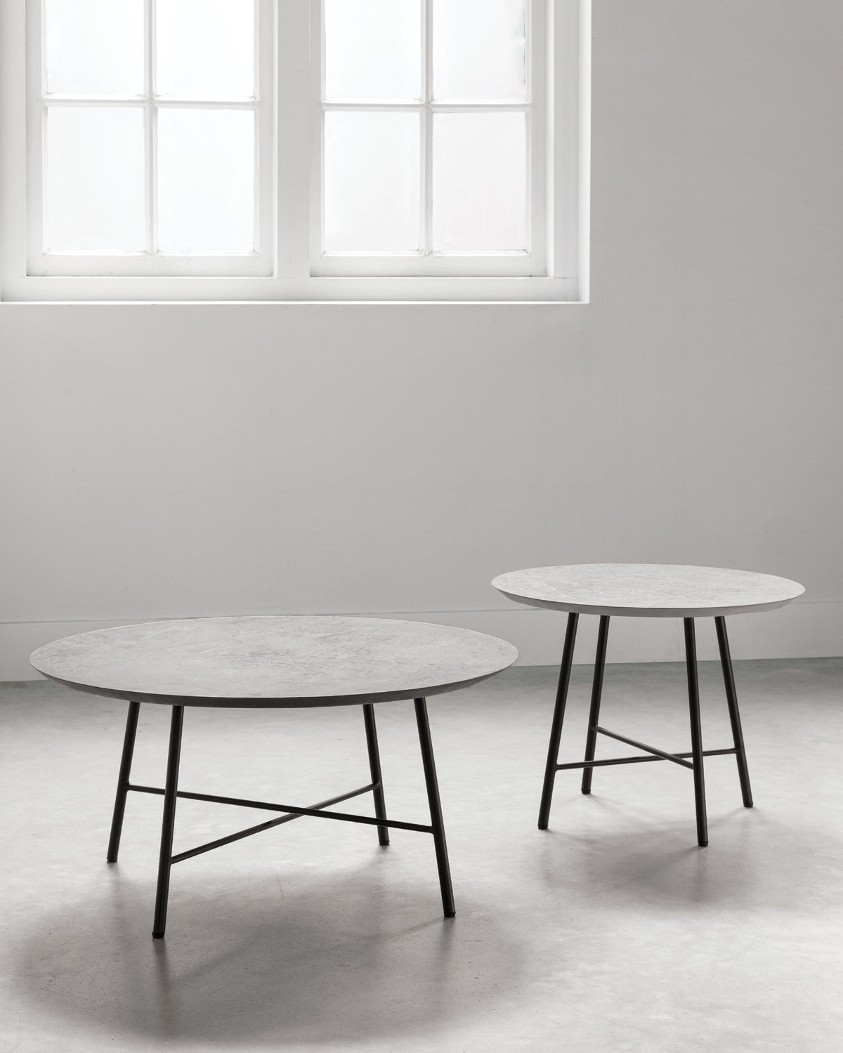 DTP Home Coffee table Delta Air, set of 2 in a room setting