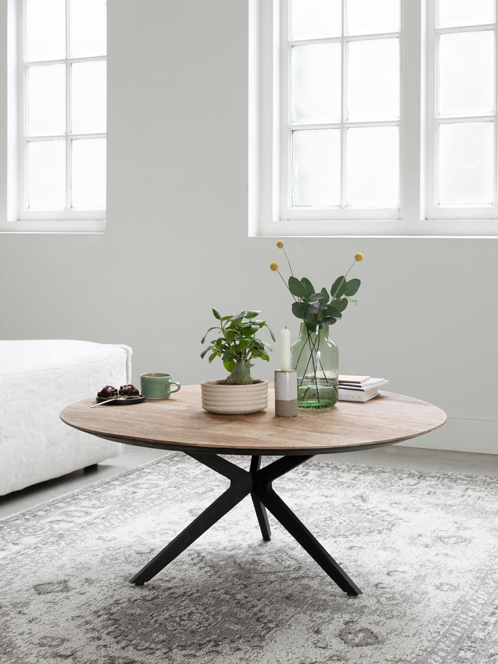 DTP Home Coffee table Metropole round in a room setting