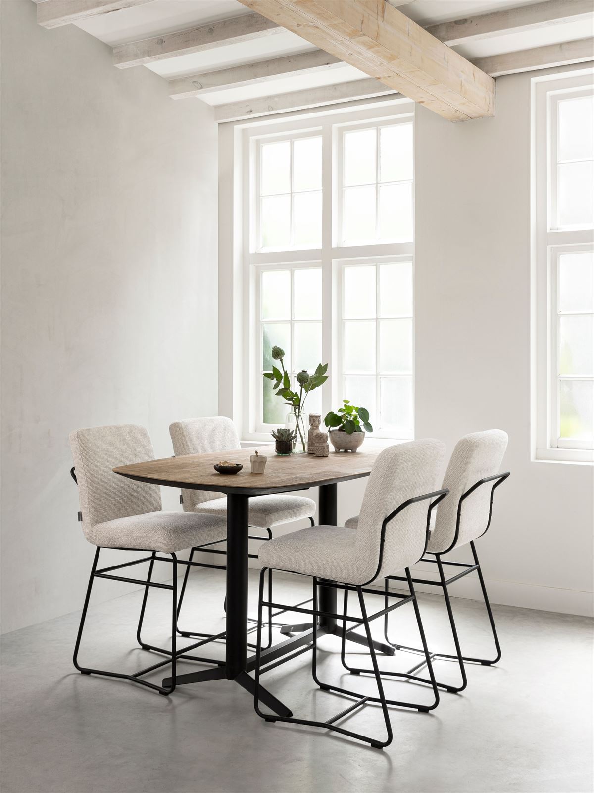 DTP Home Counter table Soho rectangular in a room setting