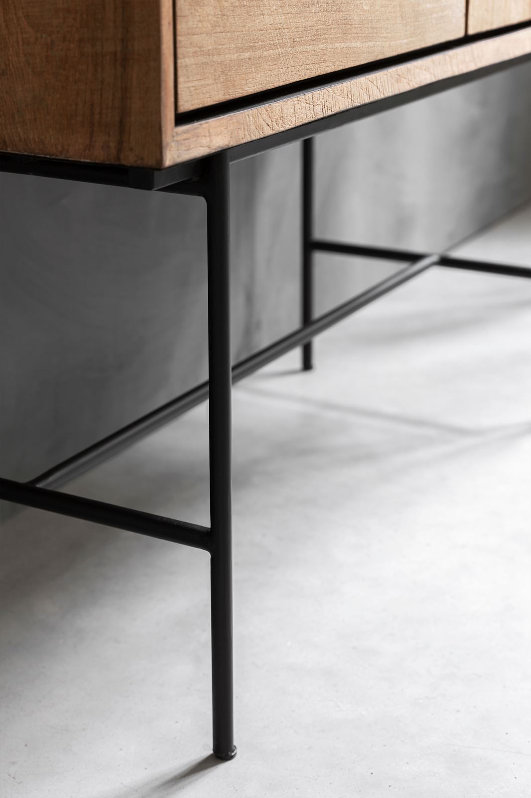 DTP Home Cupboard Metropole high, 3 doors, 3 drawers detail