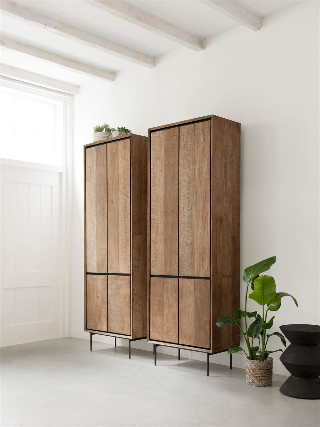 DTP Home Cupboard Metropole high, 4 doors in a room setting