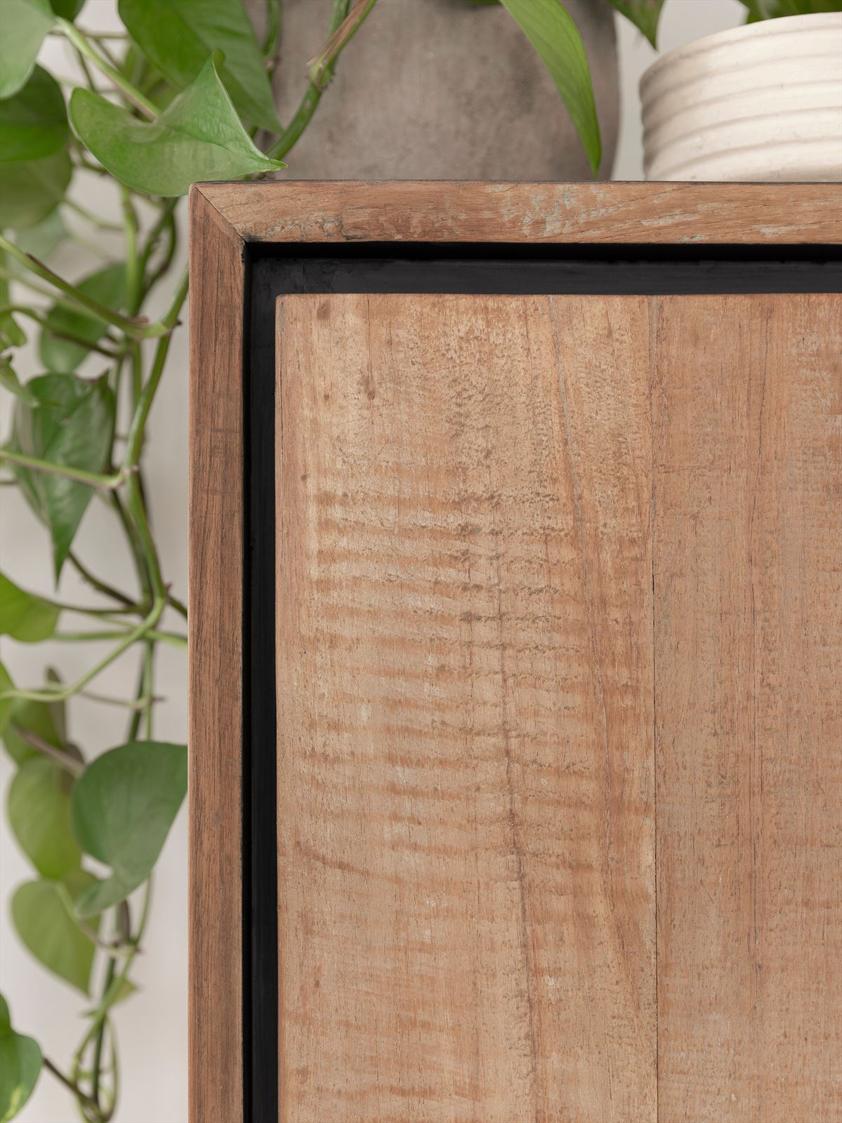 DTP Home Cupboard Metropole low, 2 doors detail