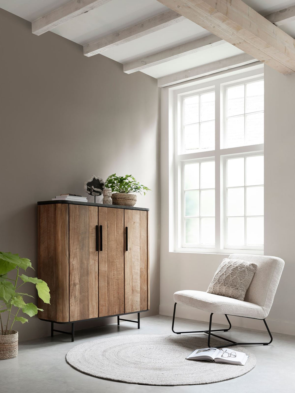 DTP Home Cupboard Soho low, 3 doors in a room setting