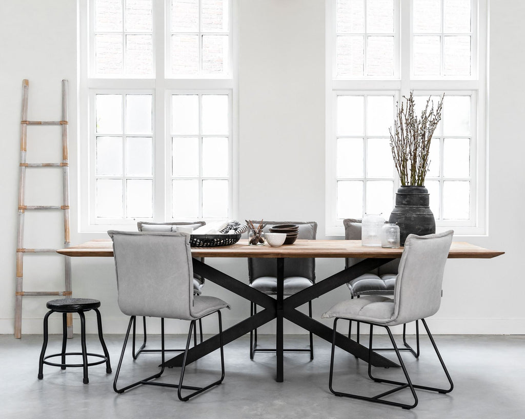 DTP Home Dining table Curves rectangular in a room setting