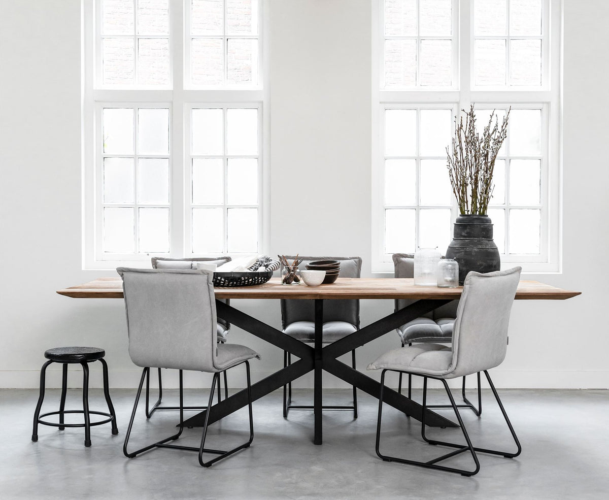 DTP Home Dining table Curves rectangular in a room setting
