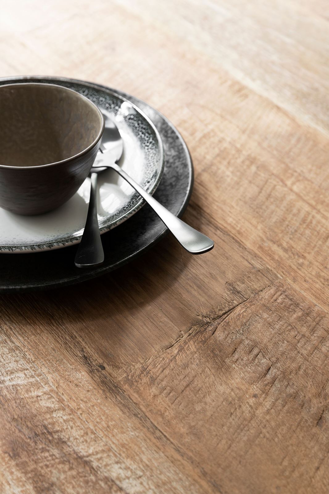 DTP Home Dining table Metropole round detail