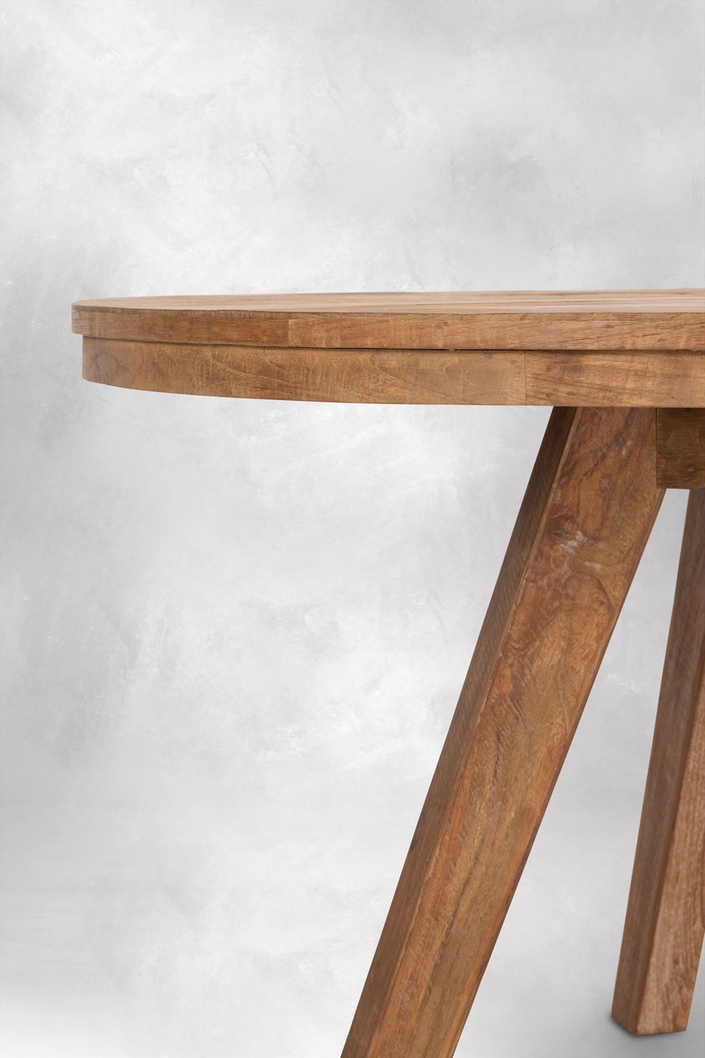 DTP Home Dining table Tradition round