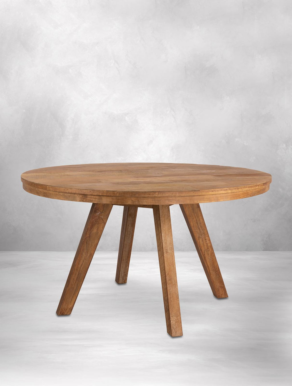 DTP Home Dining table Tradition round