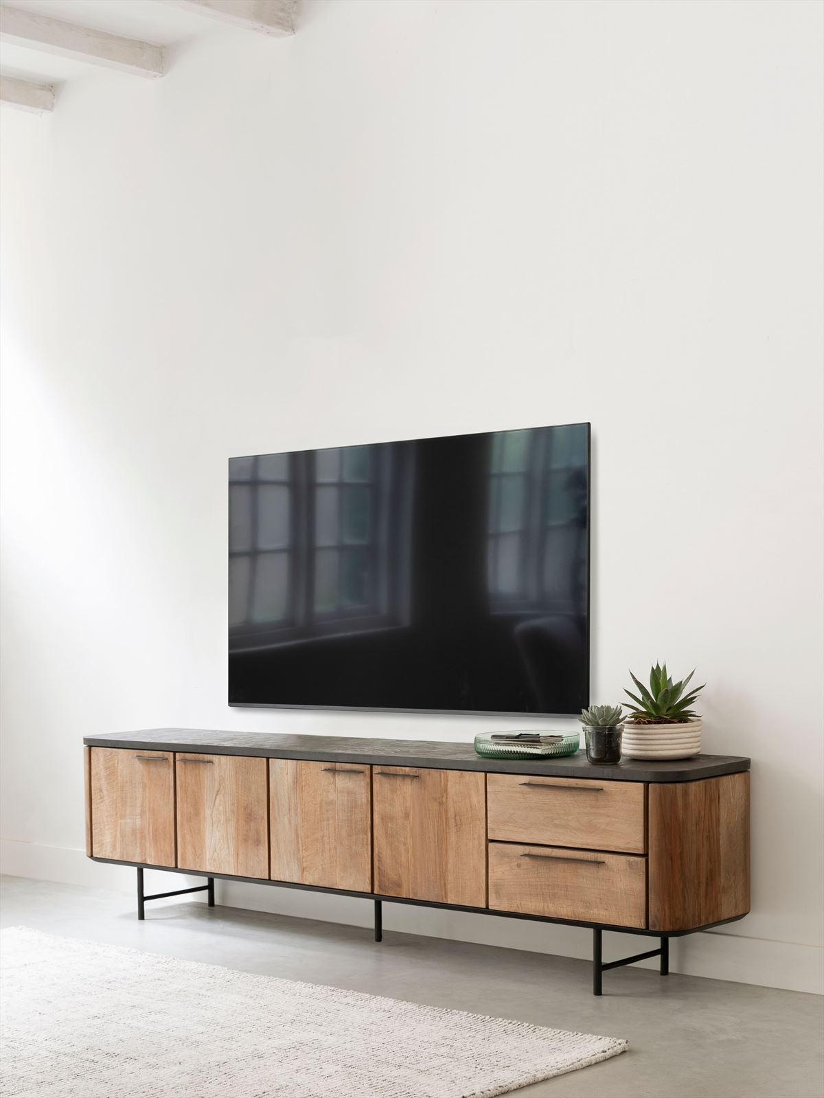 DTP Home TV stand Soho large, 4 doors, 2 drawers in a room setting