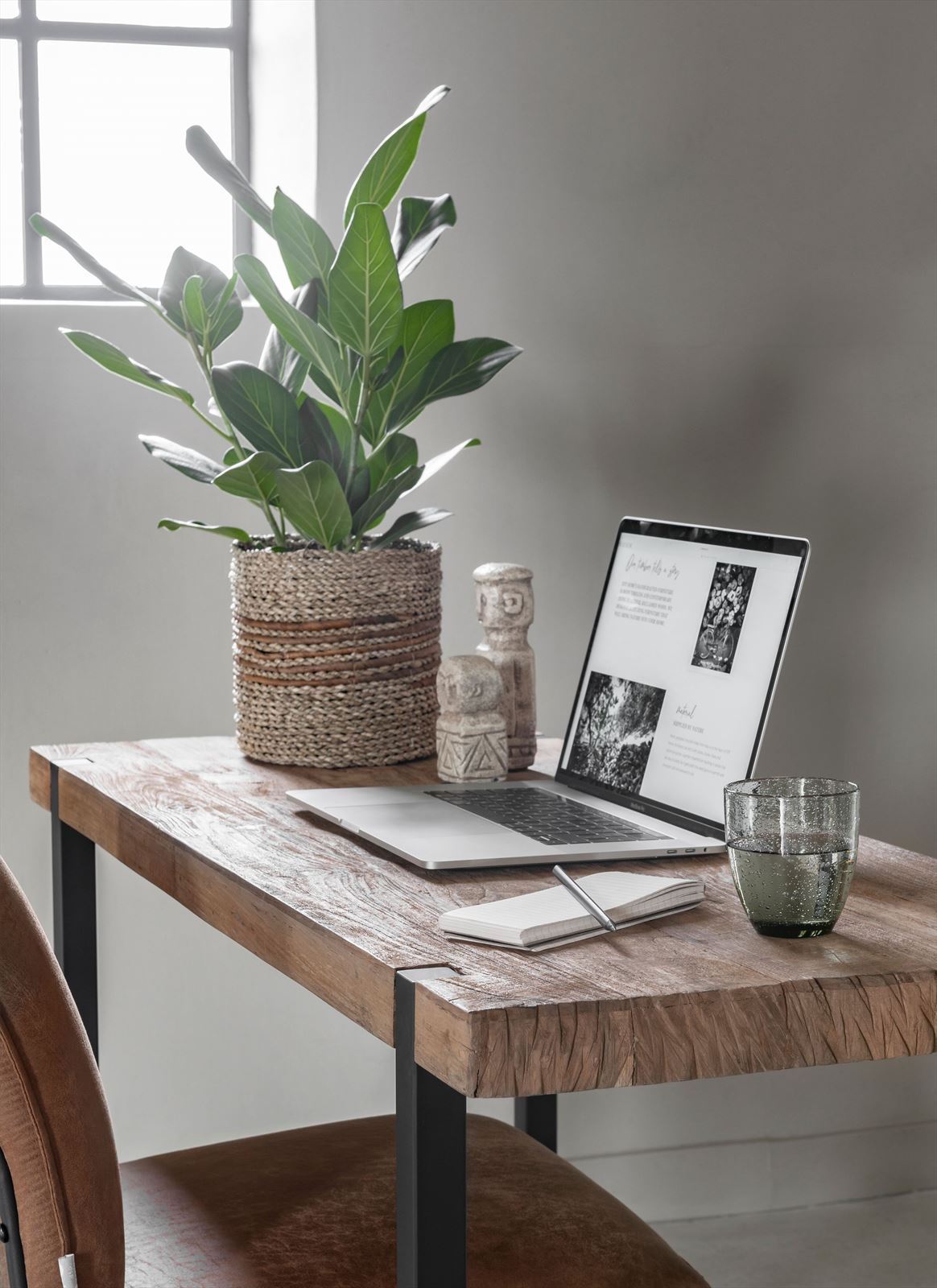 DTP Home Writing desk Beam detail