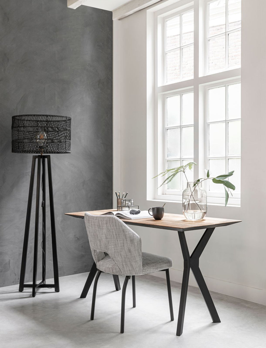 DTP Home Writing desk Metropole in a room setting