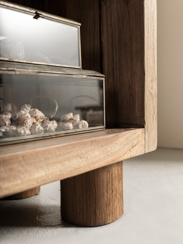 MUST Living Bookcase Don detail