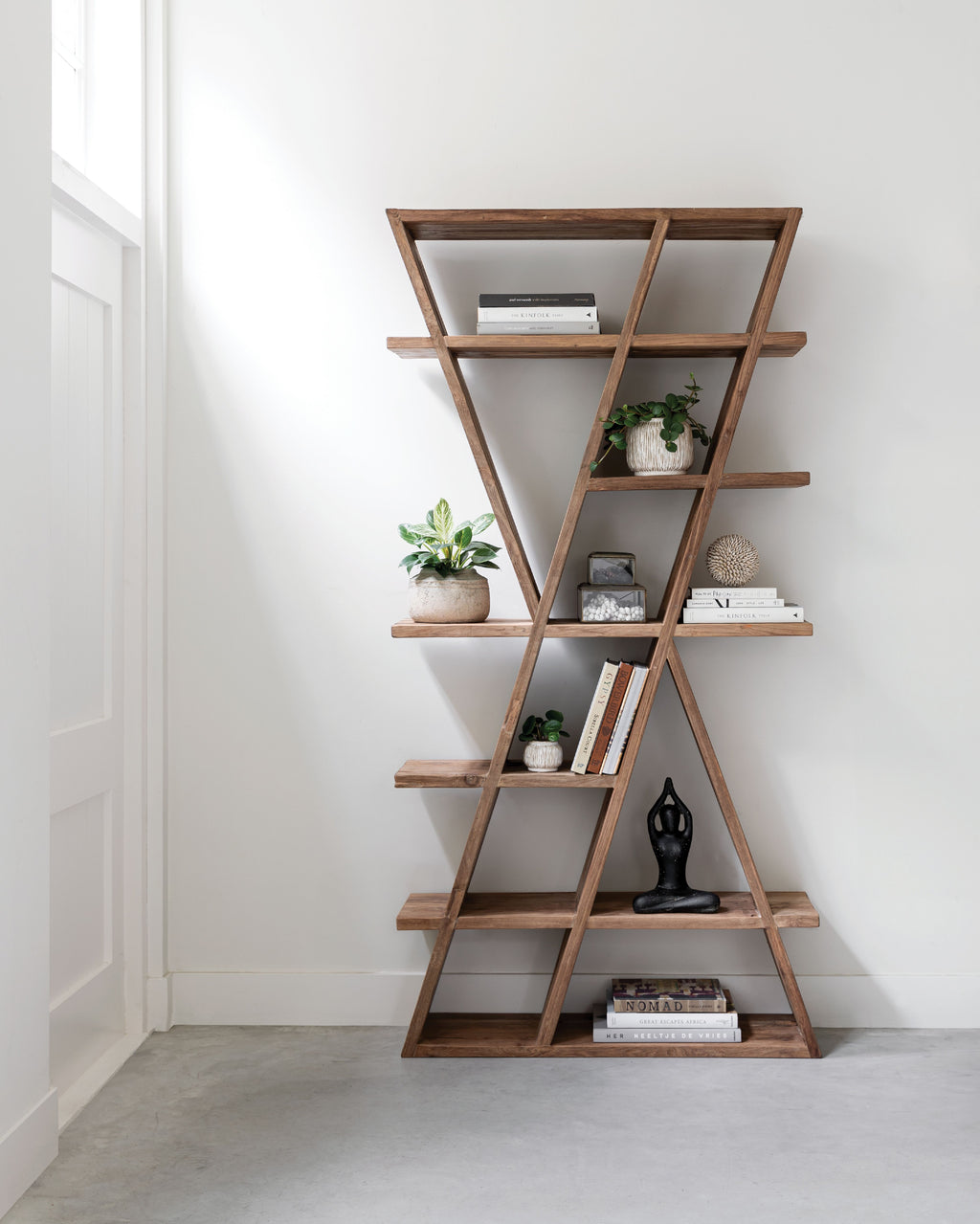 MUST Living Bookrack Zorro in a room setting