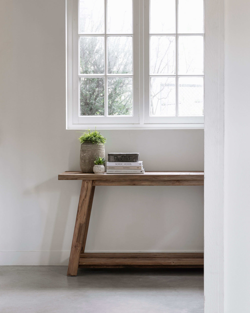 MUST Living Console table Valley in a room setting