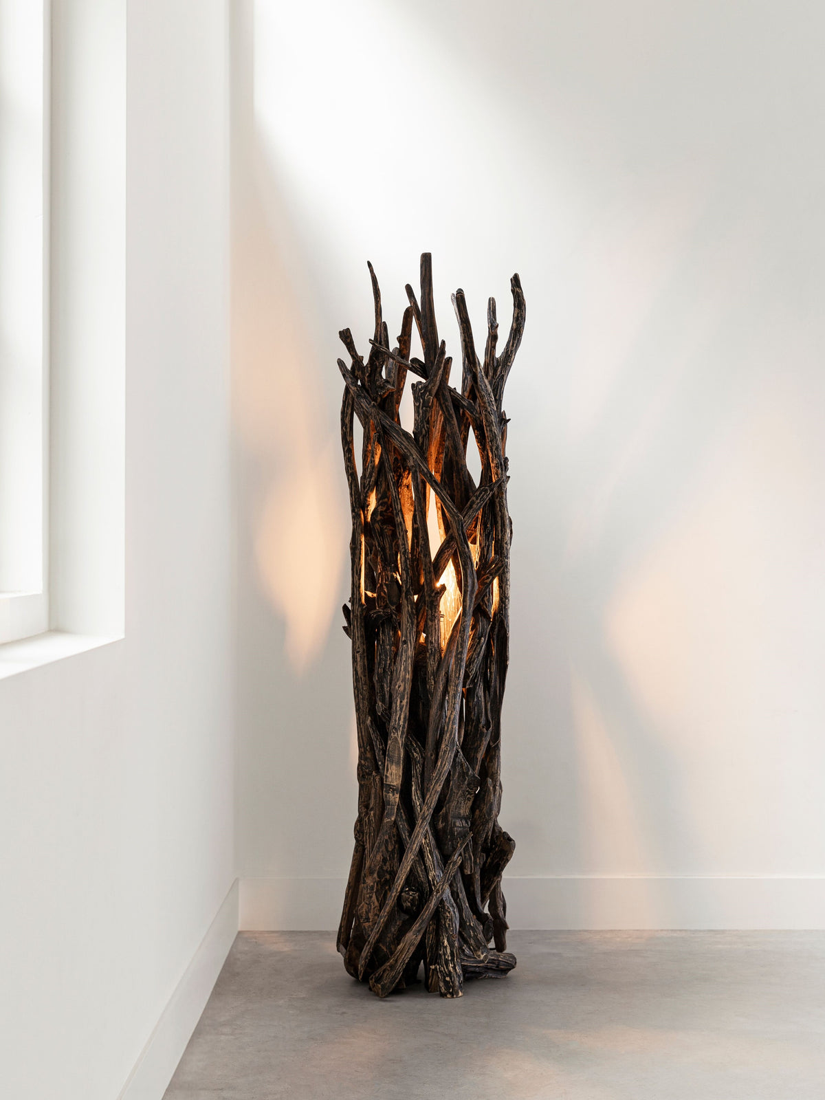 MUST Living Floorlamp Spot in a room setting