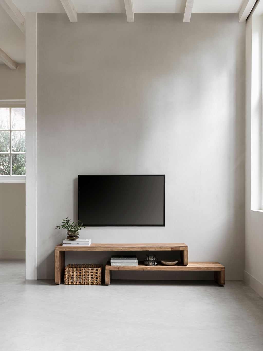 MUST Living TV stand Motus extendable in a room setting