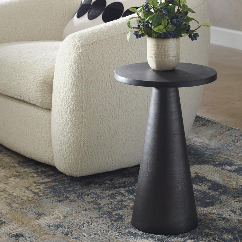 Keiichi Tulip Side Table Black, view 2