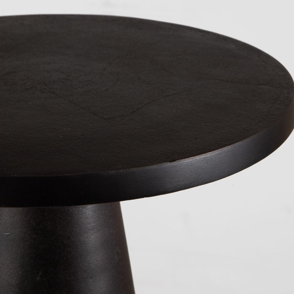Keiichi Tulip Side Table Black, view 4